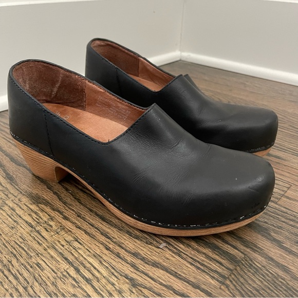 Dansko Shoes - Dansko Marisol black full grain leather wooden heel clogs size 38